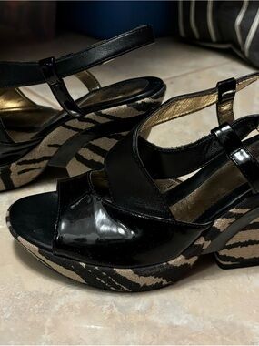 Sofft Black Patent & Zebra-Print Wedge Sandals